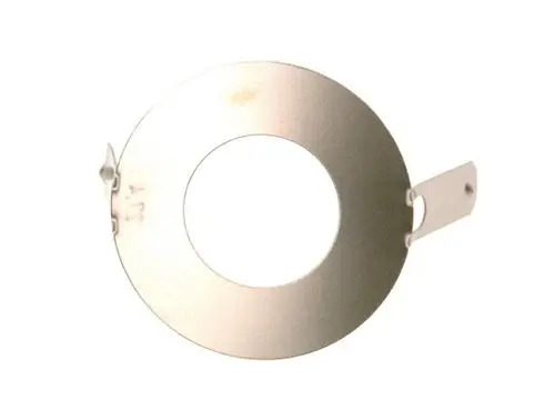 Metallene Luftdüse mit einem runden Loch in der Mitte und zwei seitlichen Halterungen, die zur Befestigung dienen. Produkt von Bosch zur Verwendung in entsprechenden Anwendungen.